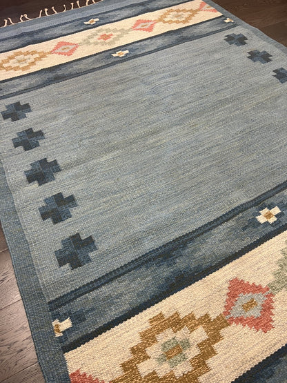 Amazing Swedish Kilim decorative rug - Hakiemie Rug Gallery