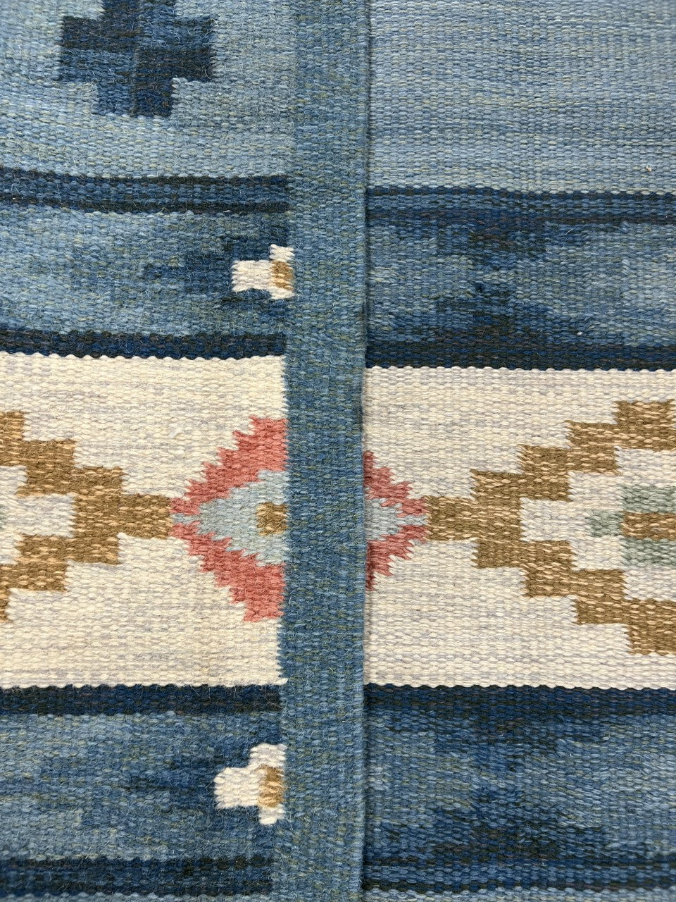 Amazing Swedish Kilim decorative rug - Hakiemie Rug Gallery