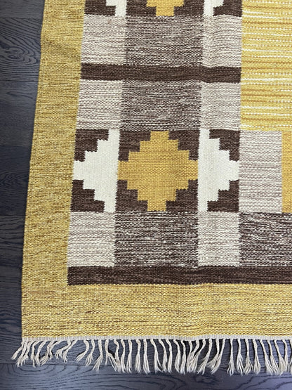 Beautiful Swedish Kilim decorative rug - Hakiemie Rug Gallery