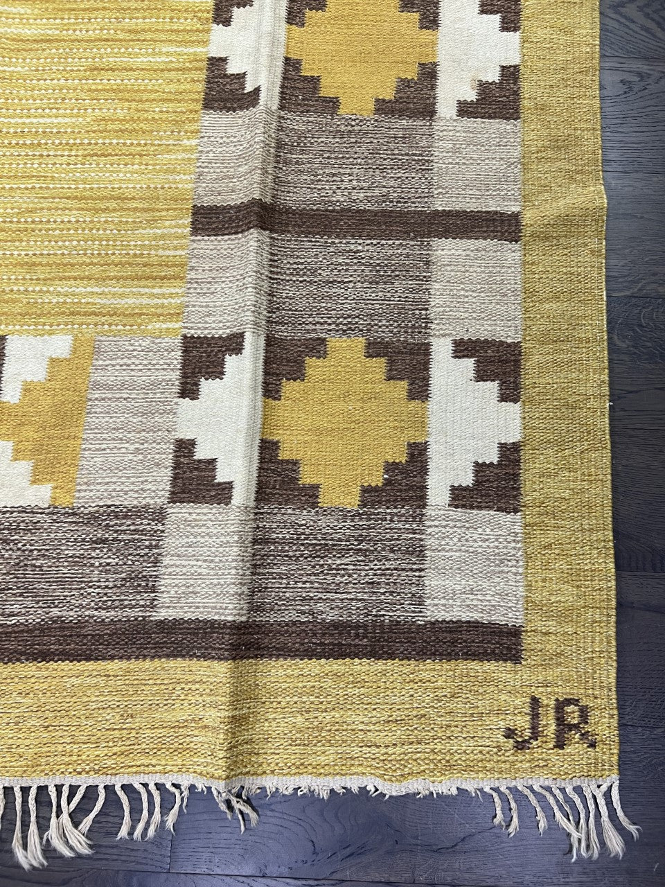 Beautiful Swedish Kilim decorative rug - Hakiemie Rug Gallery