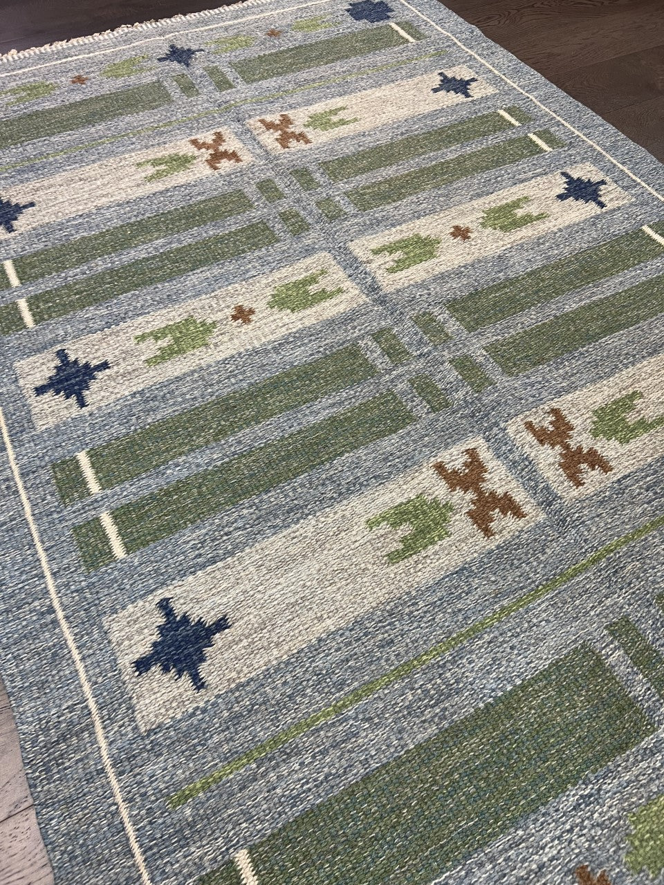 Amazing Swedish Kilim decorative rug - Hakiemie Rug Gallery