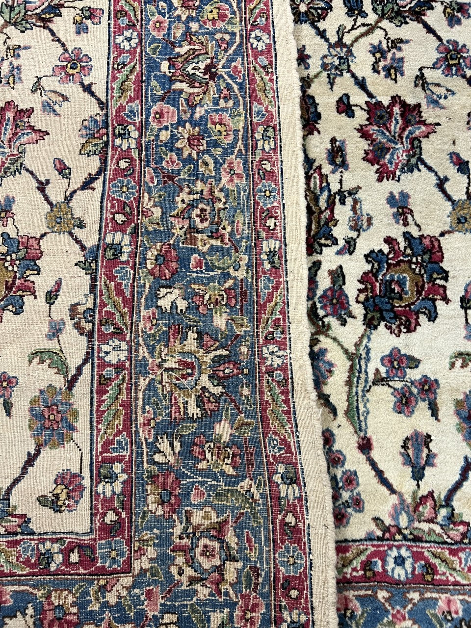 Amazing decorative old Kierman Rug - Hakiemie Rug Gallery