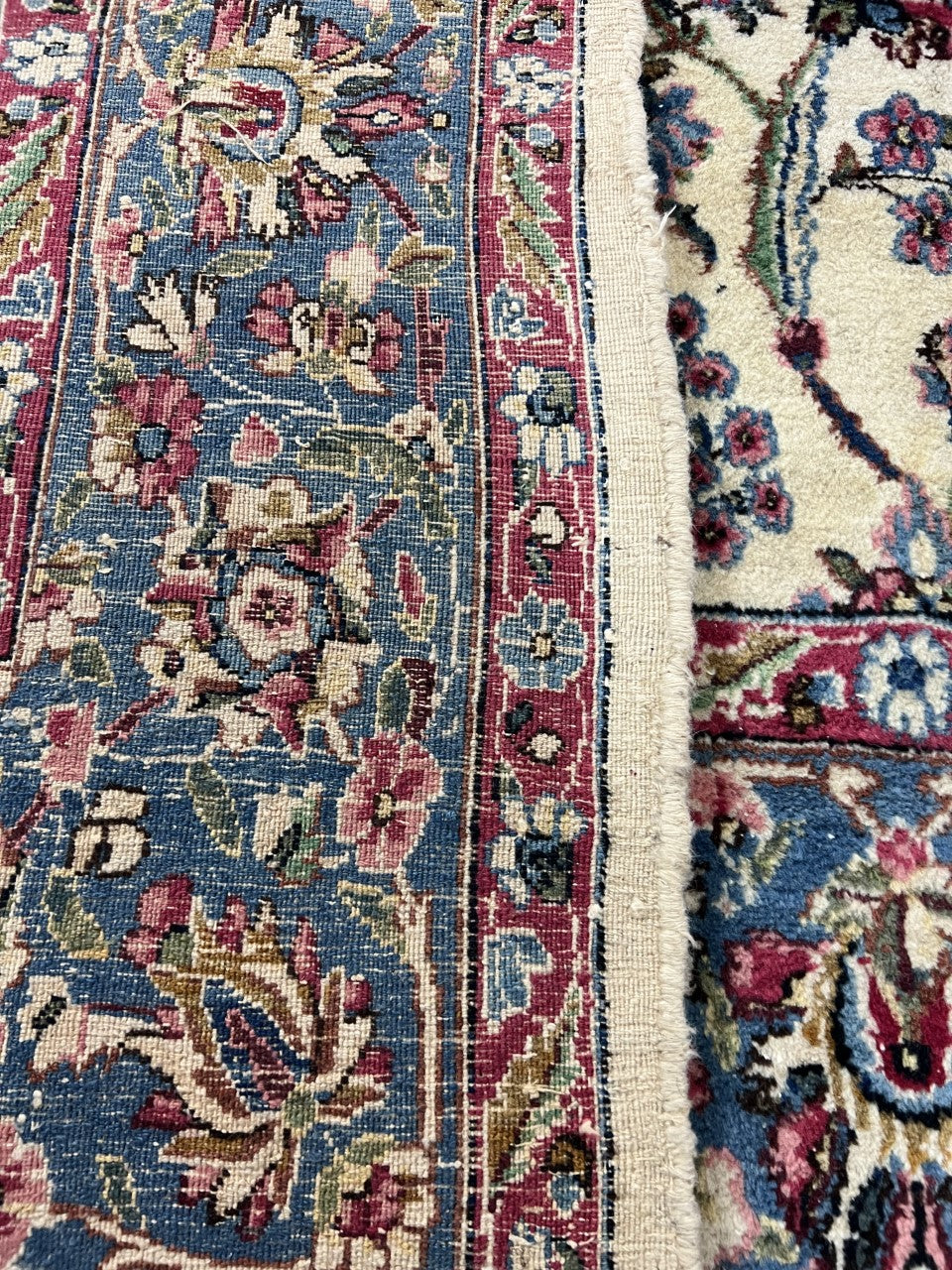 Amazing decorative old Kierman Rug - Hakiemie Rug Gallery