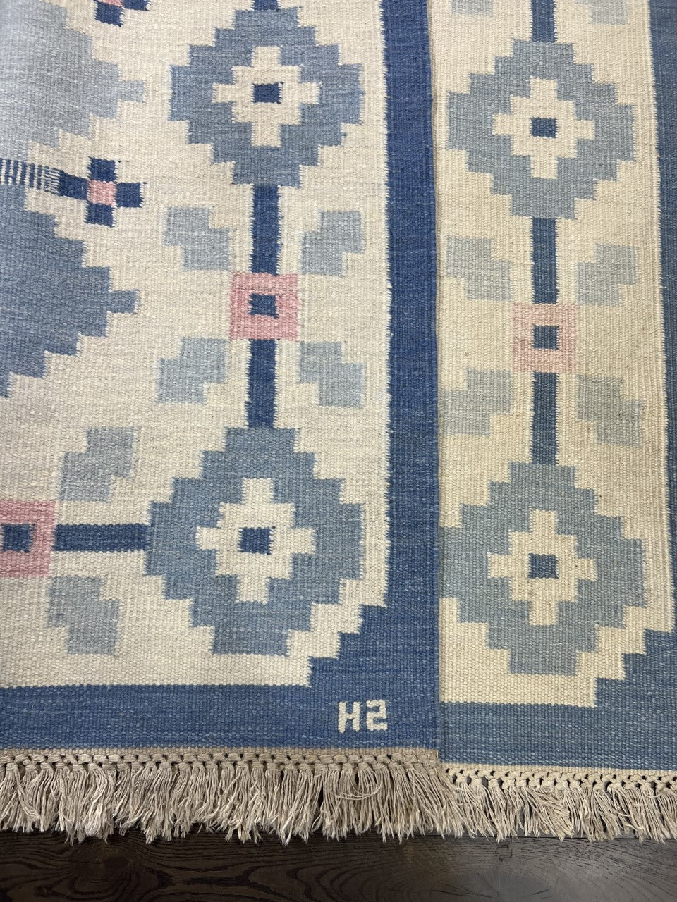 Beautiful Swedish Kilim decorative rug - Hakiemie Rug Gallery