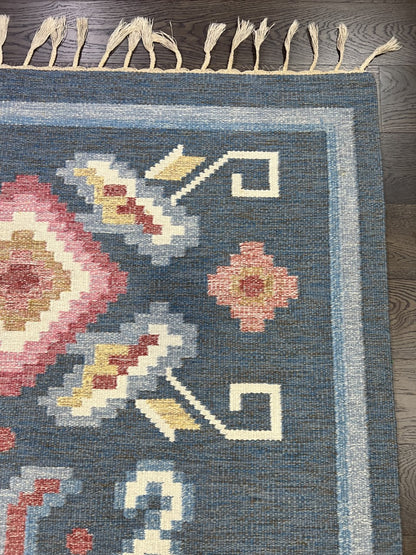 Beautiful Swedish Kilim decorative rug - Hakiemie Rug Gallery