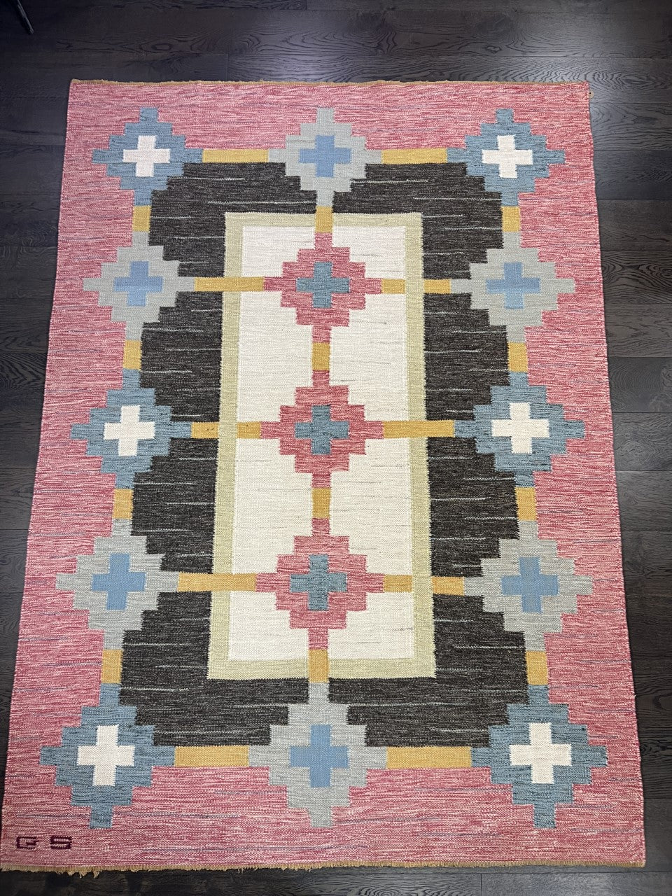 Beautiful Antique Swedish Kilim decorative rug - Hakiemie Rug Gallery