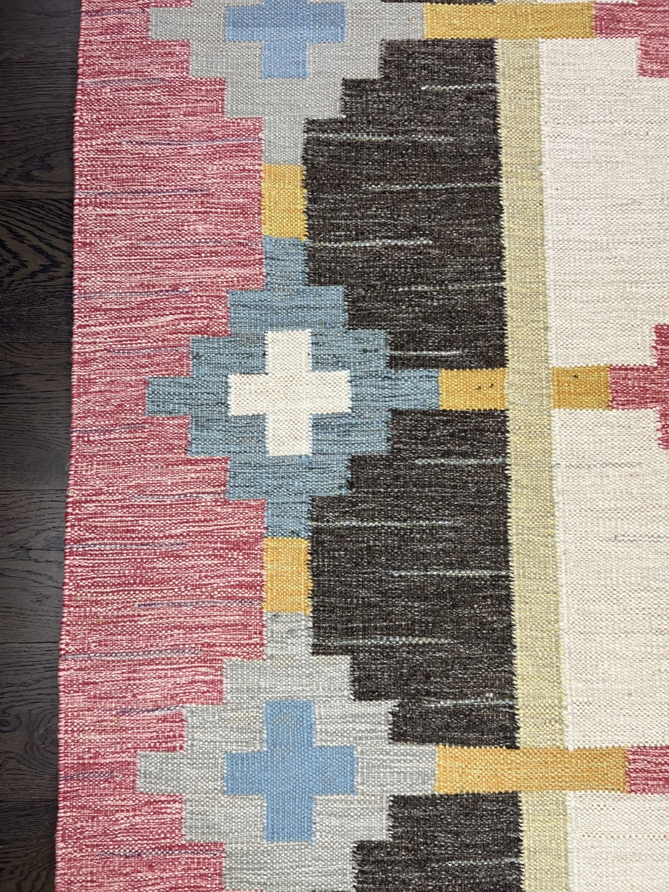 Beautiful Antique Swedish Kilim decorative rug - Hakiemie Rug Gallery