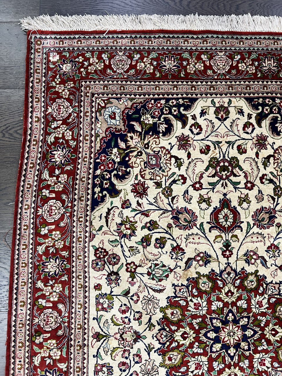 Wonderful vintage decorative Persian qom silk rug. - Hakiemie Rug Gallery