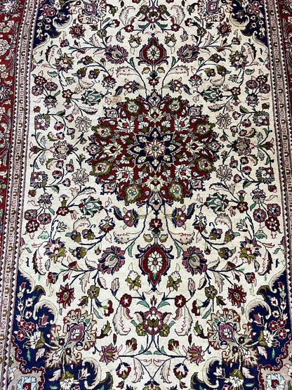 Wonderful vintage decorative Persian qom silk rug. - Hakiemie Rug Gallery