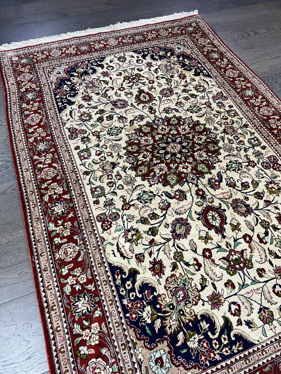 Wonderful vintage decorative Persian qom silk rug. - Hakiemie Rug Gallery