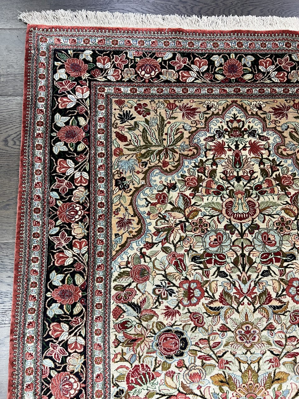 Amazing vintage decorative Qom silk rug - Hakiemie Rug Gallery