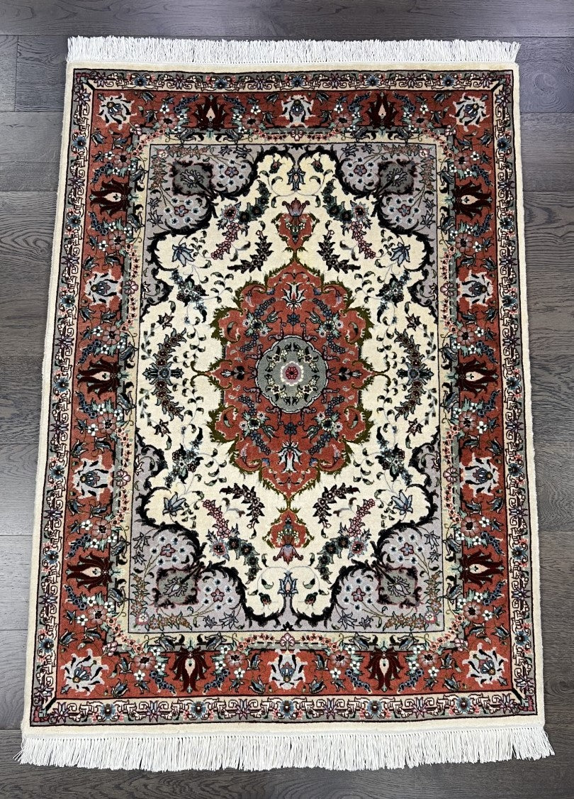 Stunning vintage Handmade Tabriiz rug - Hakiemie Rug Gallery