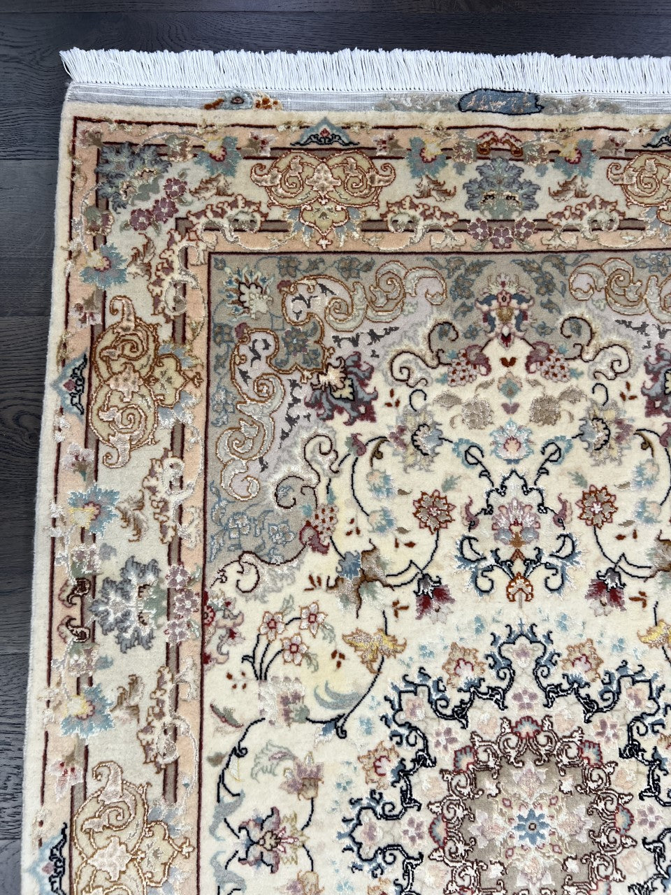 Stunning vintage Handmade Tabriiz rug - Hakiemie Rug Gallery