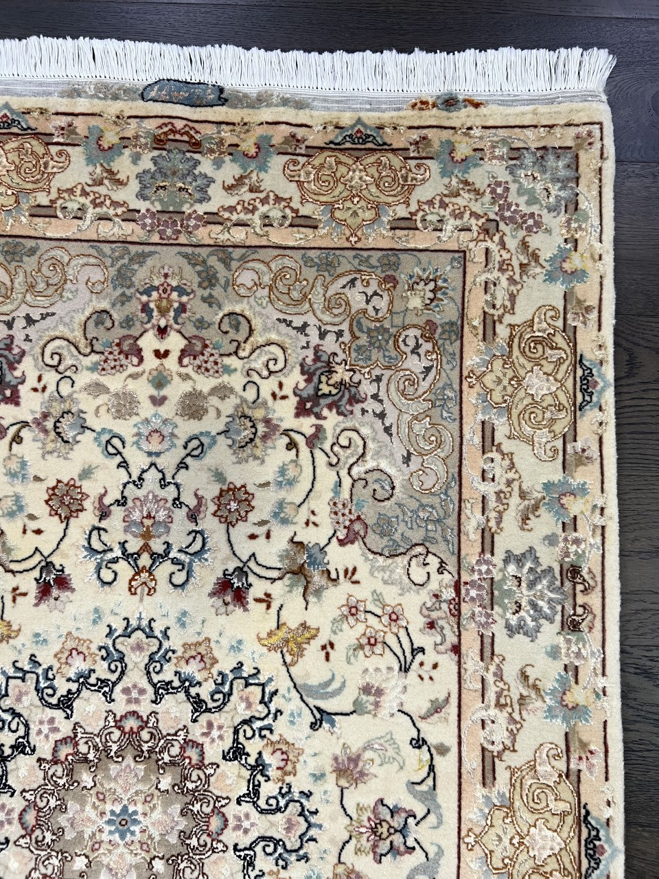 Stunning vintage Handmade Tabriiz rug - Hakiemie Rug Gallery